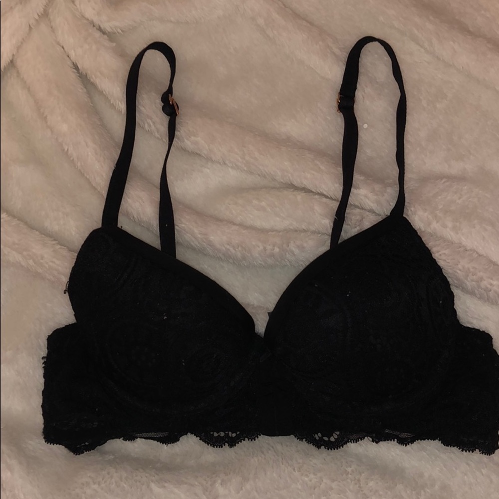 black lace bra